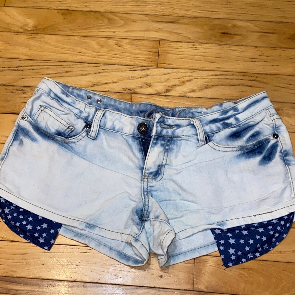 Trendy Light Blue Women's Jean Shorts with Star Details